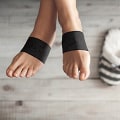 Pikkukuva 5 / 5: 2 paria Yongquan-akupisteiden hierontaa varten suunniteltuja jalkaterän pehmusteita magneettihieronnalla