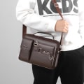 Miniatyrbild 3 av 8: Axelväska med stor kapacitet Läder Messenger Bag för män svart 20*7*24cm brown