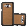 Miniatyrbild 1 av 4: Samsung Galaxy J1 2015 (5) Fodral i WOODY BROWN av Cadorabo (WOODY Design) Ultratunt hårt plastfodral med hårt fodral med