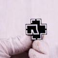 Miniatyrbild 3 av 4: Rammstein emblem band brosch badge black