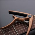 Miniatyrbild 3 av 5: Gitarr Träklämma Capo Stämapparat Trigger Snabbt Byte Nyckelklämma Mörk