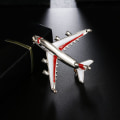 Miniatyrbild 4 av 4: damer herrar smycken flygplan flygplansbrosch mode corsage halsband röd nål
