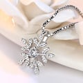 Pikkukuva 2 / 3: Necklace - silver color snowflake with rhinestone