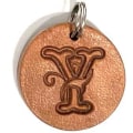 Miniatyrbillede 1 af 2: Handmade pendant of swedish leather with old english letter Nature Y