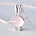 Miniatyrbilde 4 av 4: Rabbit necklace - silver color with pink imitation pearl