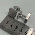 Pikkukuva 3 / 3: ainutlaatuiset kalvosinnapit Silver