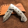 Miniatyrbild 1 av 4: Handgjord kniv - unik och vacker damscus / damaskus fällkniv / jaktkniv grå
