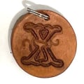 Pikkukuva 1 / 2: Handmade pendant of swedish leather with old english letter Nature X