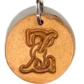 Miniatyrbillede 1 af 2: Handmade pendant of swedish leather with old english letter Nature Z