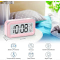 Miniatyrbild 2 av 4: Batteridriven Digital Väckarklocka, LCD-Klocka Elektronisk För Sovrum Hem Kontor, Med Datum, Inomhustemperatur Rosa