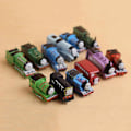 Pikkukuva 5 / 5: 12 kpl Thomas & Friends -hahmoja, piirretty Thomas Veturi -mini junat lelut kakun koristeet kokoelma sisustus