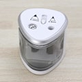 Miniatyrbilde 3 av 3: Automatisk Blyantspisser Heavy Duty Blyantspisser Dobbel Hull Blyantspisser Blyantspisser Elektrisk Blyantspisser