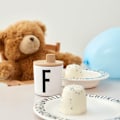 Miniatyrbillede 2 af 2: Børne personlig brevkrus Eco, U - Design Letters
