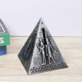 Miniatyrbillede 1 af 5: Sparegris Hjem Indretning Ornamenter til Skrivebord Gamle Ægyptiske Pyramide Model Simulering Pyramide Hjem Indretning, SØLV