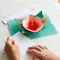 Pikkukuva 3 / 5: Hibiscus Bloom Pop Up -kortti, Onnittelukortti, Pop Up -paperikukkainen kortti, Äitienpäivän Pop Up -kortti, Kortti äidille, vaimolle tai ystävälle, Pop Up -vuosipäiväkortti