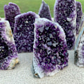 Miniatyrbild 1 av 5: 1 st 200-900 g naturlig ametist Geode Quartz Cluster Crystal