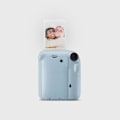 Pikkukuva 3 / 5: Kameran instantti - Fujifilm - Instax Mini 12 - Pastellinsininen - Sisäänrakennettu salama - Selfie-peili