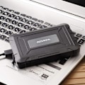 Pikkukuva 6 / 6: Ulkoinen kotelo 2,5" SATA 6Gb-s 600 MB-s USB 3.0 musta - ADATA - ED600 - Iskun- ja vedenkestävä