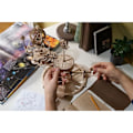 Miniatyrbillede 4 af 6: UGEARS Solar System Model Kit - Tellurion mekanisk træmodel til at bygge puslespil til voksne og børn - Planetarium D
