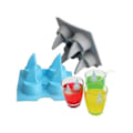 Miniatyrbild 2 av 2: Ischlåda - Flerfärgad - Hajfena - Silikon - 4 isbitar - Idealisk för cocktails