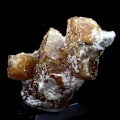 Pikkukuva 3 / 4: Kivet ja mineraalit. Scheelite. 438,0 senttiä. Pingwun beryllikaivos, Mianyang, Sichuan, Kiina.