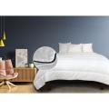 Pikkukuva 2 / 3: ABEIL Warm Hotel Comfort -peitto 140 x 200 cm Svart