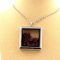 Miniatyrbillede 2 af 2: Collier - ABIJOUX - Rubis brut - Rustfrit stål - Unisex - 29x35 mm Pengar