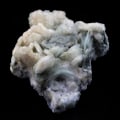 Miniatyrbillede 1 af 2: Sten og mineraler. Albit + Byssolite. 97,0 ct. Saint-Véran, Hautes-Alpes, Frankrig.