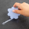 Pikkukuva 3 / 4: DIY-laatikko värillisten liitujen tekemiseen Flerfärgad