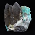 Miniatyrbillede 1 af 5: Sten og mineraler. Amazonit + røgkvarts. 9077,0 ct. Konso, Etiopien. Turkos