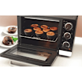 Miniatyrbillede 2 af 6: BRANDT FC265MWST Kompakt Ovn - 26L - Multifunktion - Justerbar termostat op til 250°C - Hvid og sort