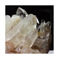 Miniatyrbillede 2 af 3: Hyaline quartz 607,8 karat Flerfärgad