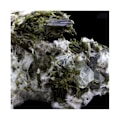 Pikkukuva 3 / 5: Epidote, kvartsi, byssoliitti 885,2 karaattia Flerfärgad