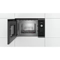 Pikkukuva 2 / 2: BOSCH BEL524MS0 ruostumattomasta teräksestä sisäänrakennettu grilli mikroaaltouuni - 20 L - 800 W - Grilli 1000 W Rostfritt stål och svart