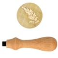Miniatyrbillede 1 af 4: Træhåndtag til voksstempel + Bregnestempel kastanj