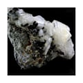 Pikkukuva 2 / 3: Albite + Epidote 82,81 karaattia Flerfärgad