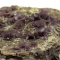 Miniatyrbillede 1 af 2: Sten og mineraler. Fluorit. 259,0 øre. Saint-Péray, Ardèche, Frankrig.