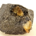 Miniatyrbillede 1 af 3: Sten og mineraler. Calcit. 579,0 ct. La Sambre Quarry, Landelies, Belgien.
