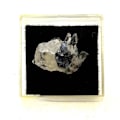 Pikkukuva 1 / 2: Kivet ja mineraalit. Kvartsi + hematiitti. 18,5 ct. Saint Christophe-en-Oisans, Ranska.