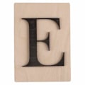 Miniatyrbillede 1 af 2: Brev i træ dekoration - Uspecificeret - E - 14,9 x 10,5 cm - Sort - Vægsat Svart
