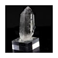 Pikkukuva 3 / 3: Kivet ja mineraalit. Kvartsi + hematiitti. 85,0 ct. Les Deux Alpes, Isère, Ranska.