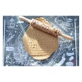 Pikkukuva 4 / 4: Piparkakkumiehen kaulin 39 cm Beige