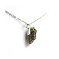 Miniatyrbild 3 av 3: Stenar och mineraler. Halsband av rågips. 14,25 ct. Marcieu, Isère, Frankrike.