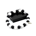 Miniatyrbillede 1 af 2: Sten og mineraler. Howlite Beads Armbånd + Mat Sort Onyx 8 mm. Fremstillet i Frankrig. vit svart