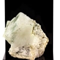 Pikkukuva 1 / 4: Kivet ja mineraalit. Adular. 2146,5 ct. Sveitsiläinen.