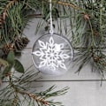 Miniatyrbillede 4 af 4: Skæreform Snowflake Ø 7 cm Grå
