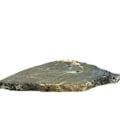Miniatyrbild 1 av 3: Hydrogrossulär rodingit, Diopside, Klorit 541,6 karat Grön