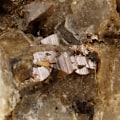 Pikkukuva 1 / 3: Kivet ja mineraalit. Anatase. 218,0 ct. Les Deux Alpes, Ranska.