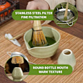 Miniatyrbilde 5 av 5: Keramisk tesett, inkludert matchaskål, matcha vispestativ og matchavisp, 5-delt sett grønn green