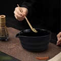 Miniatyrbillede 5 af 5: Keramisk tesæt, inklusive matchaskål, Matcha vispeholder og matchavisp, 5-delt sæt sort‘-XT- black